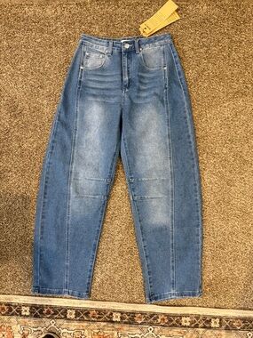 Women's Blue Wide Leg Jeans - Classic Flared Style